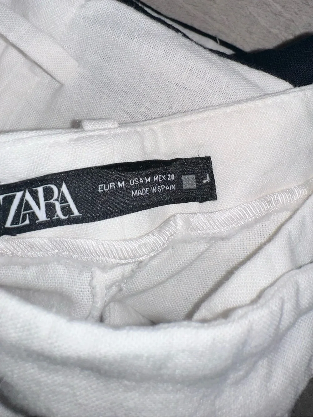 Zara White Linen Pants with Black Waist Label Detail